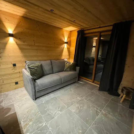 Apartment Familiale Les Vans Recoin 1650